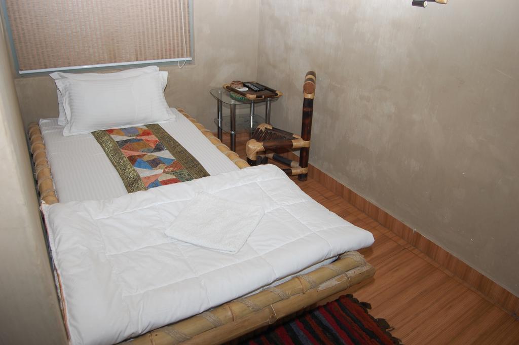 Shri Guest House Varanasi Oda fotoğraf