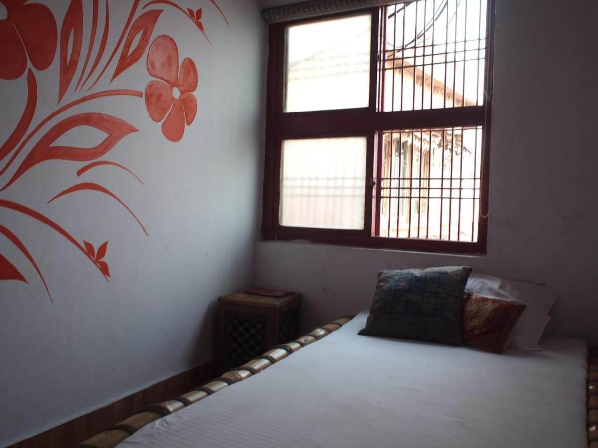 Shri Guest House Varanasi Dış mekan fotoğraf
